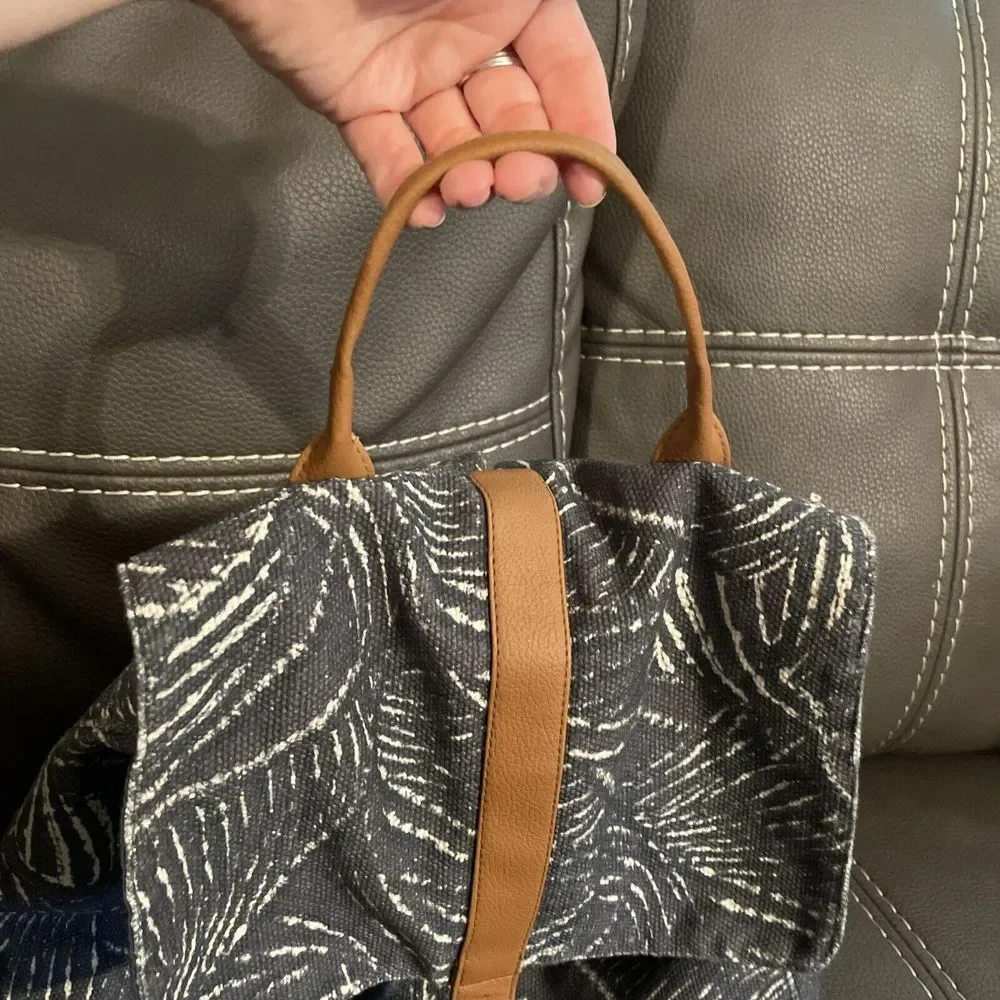 lu elle Back Pack